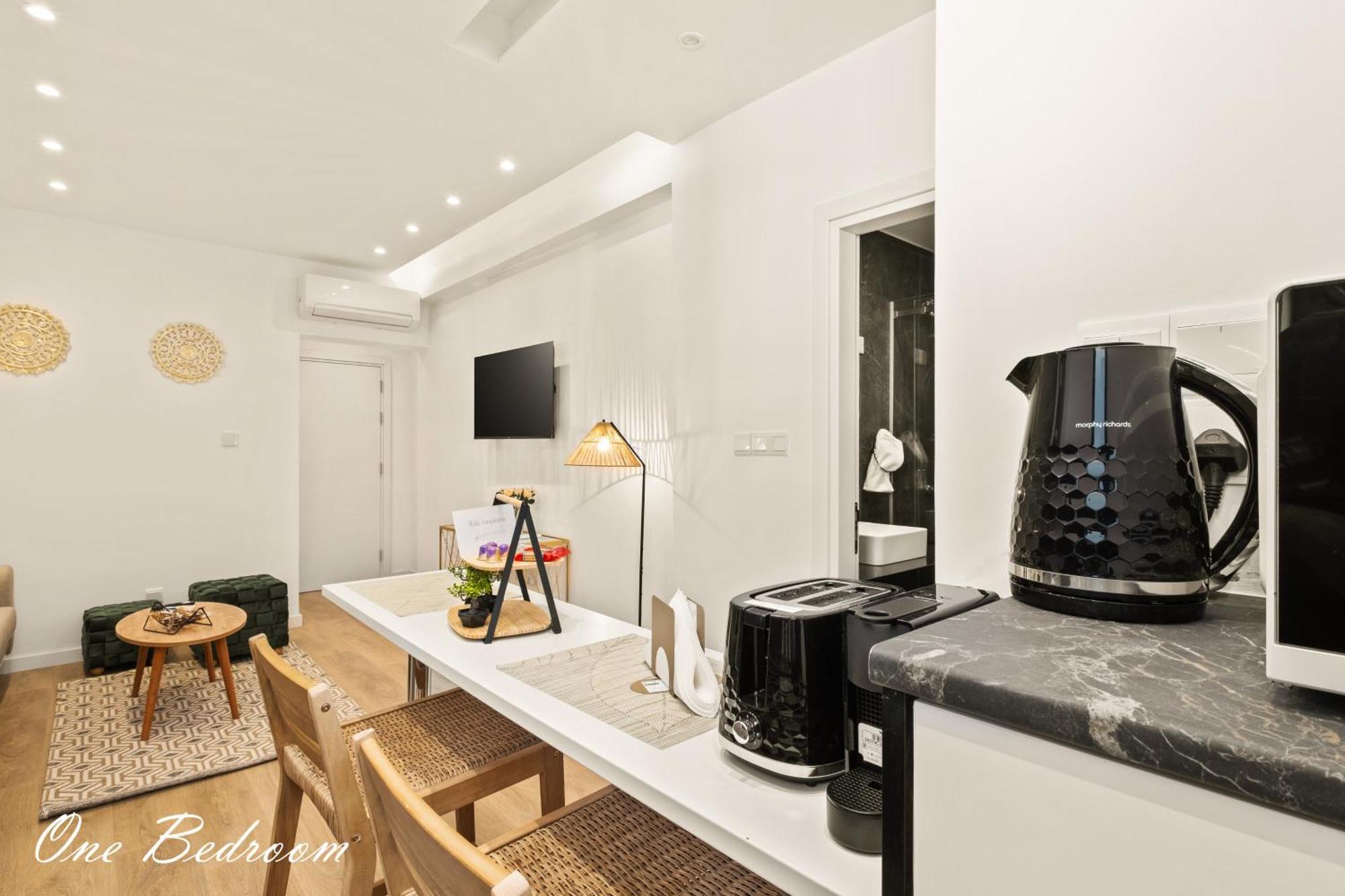 Lazuli Hermes Apartments Ларнака Екстериор снимка