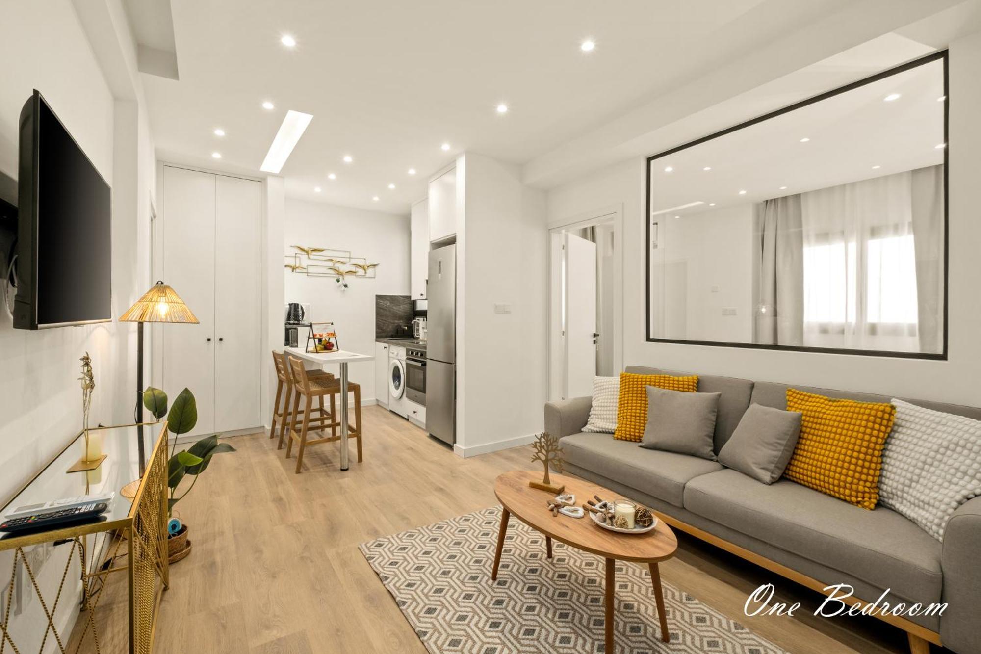 Lazuli Hermes Apartments Ларнака Екстериор снимка